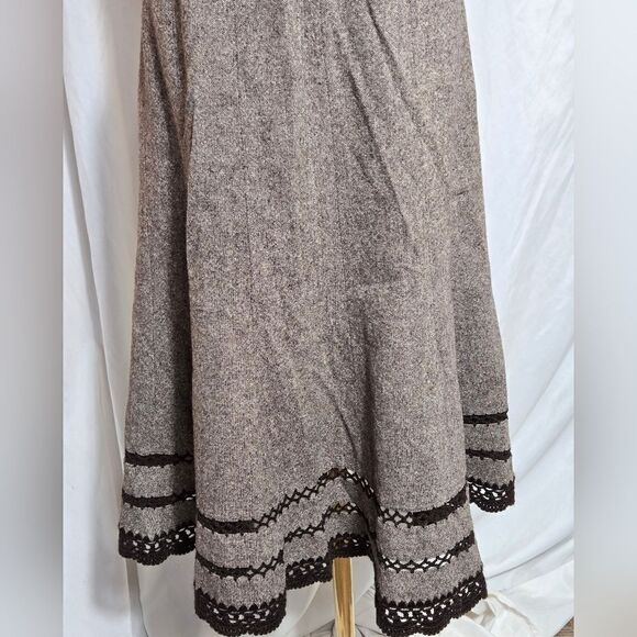 Talbots Brown Wool Blend and Crochet Skirt - Picture 5 of 7